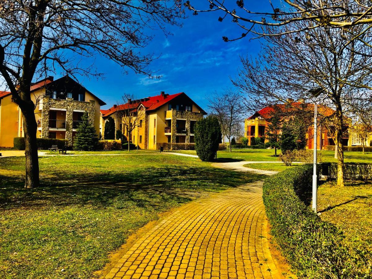Birdland Apartman Bük Exteriér fotografie